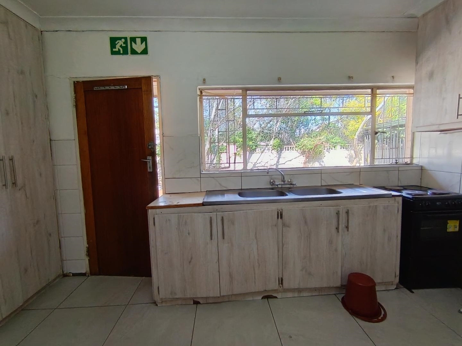 17 Bedroom Property for Sale in Universitas Free State